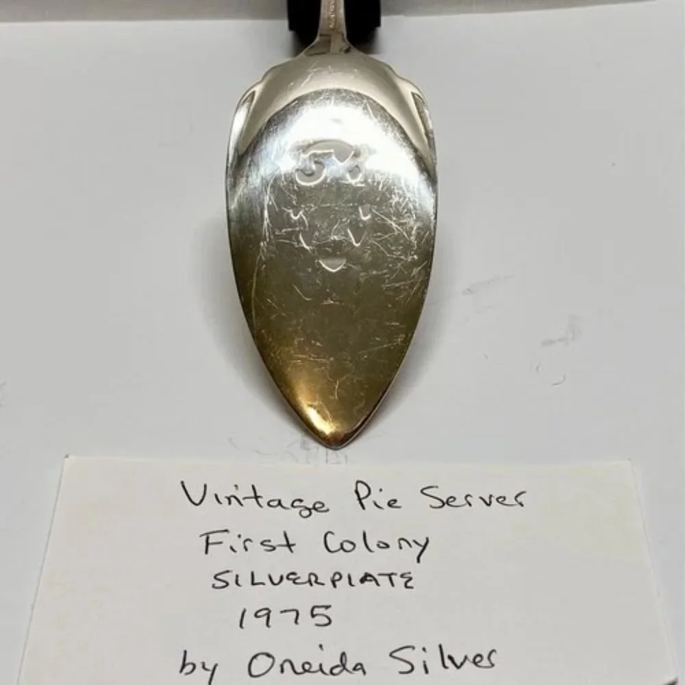 Vintage Pie Server First Colony 1776-1976‎ Oneida Ltd 1881 Rogers Silver-plate